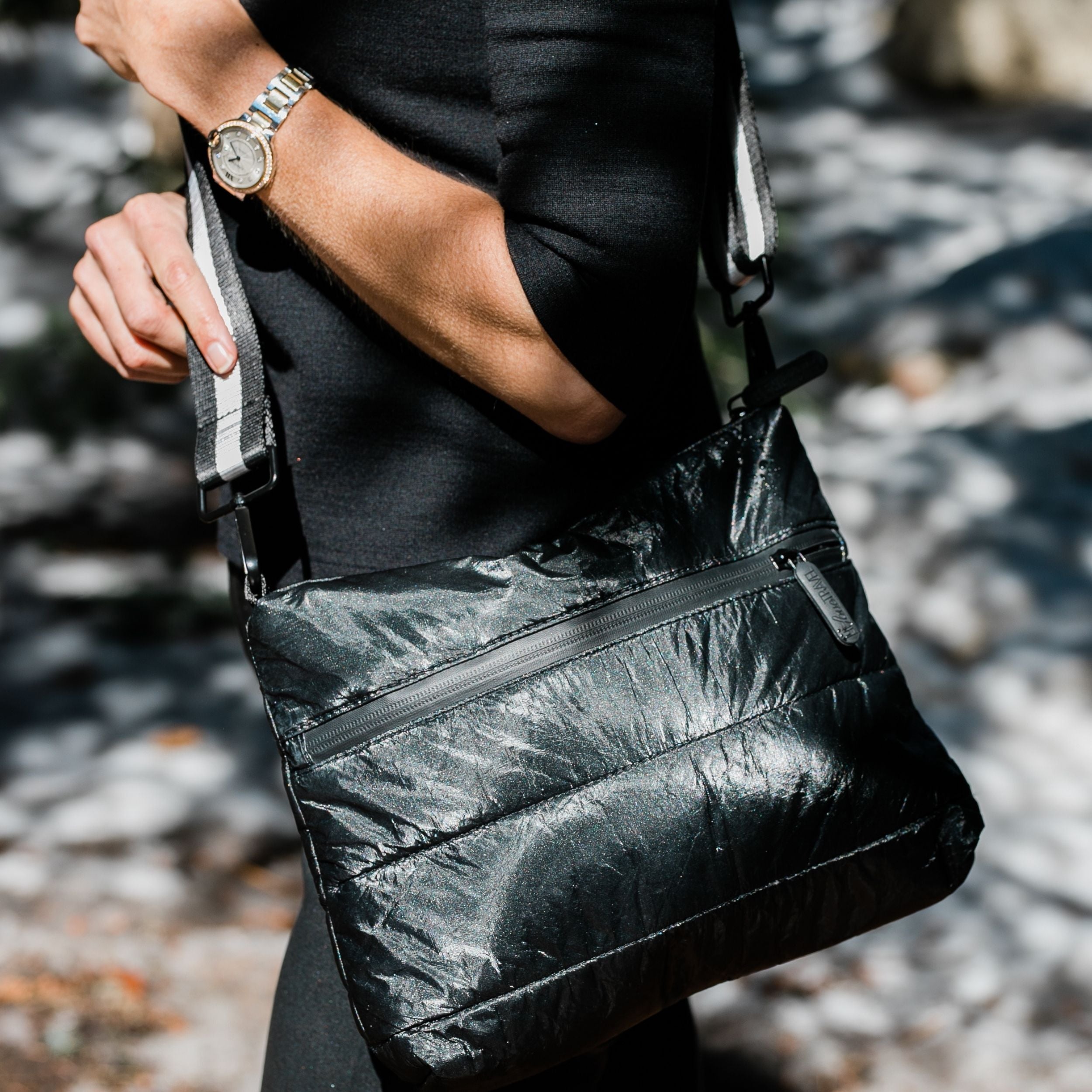 Puffer Purse in Shimmer Black
